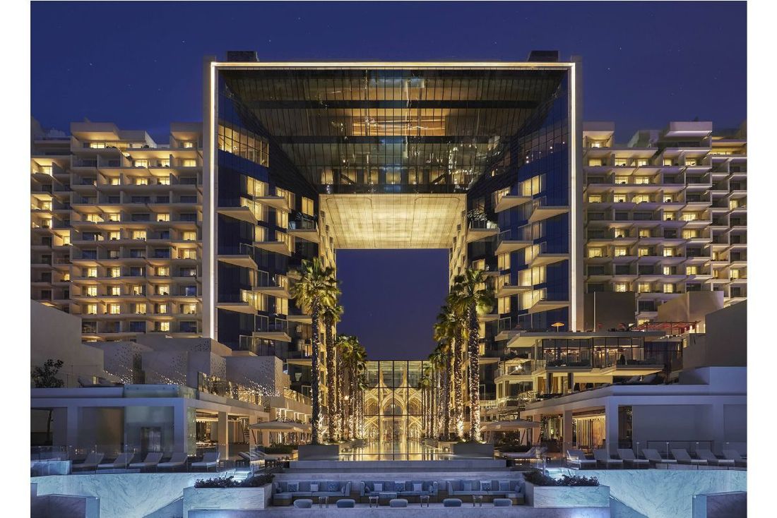 The Five Palm